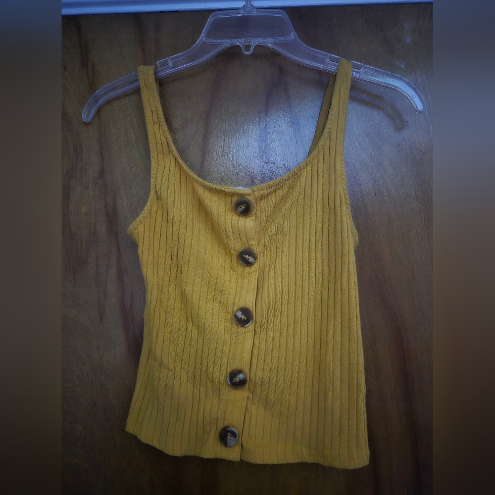 Heart Hips Womens Small Mustard Button-Front Ribbed Camisole